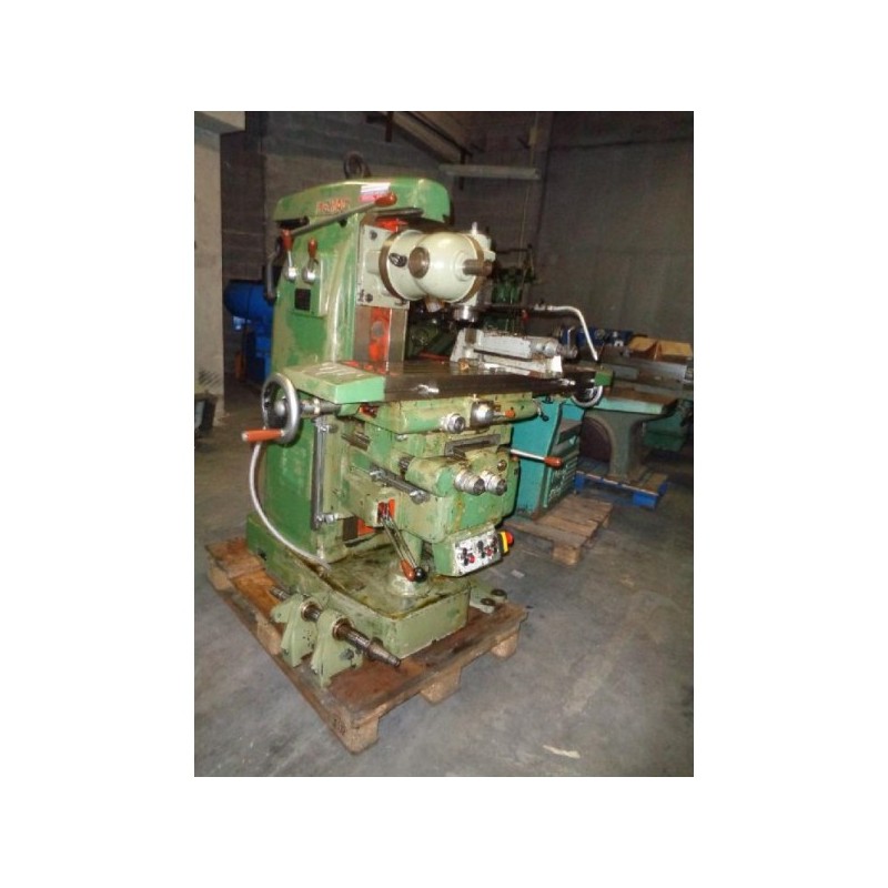 REMAC ISO 40 MILLING MACHINE